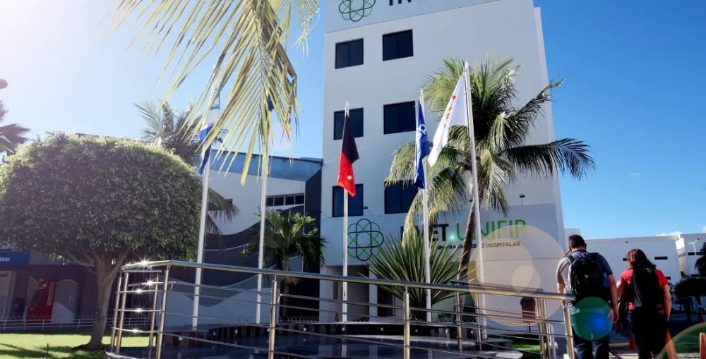 Unifip abre contratação para designer gráfico, recepcionista, nutricionista e técnico em farmácia