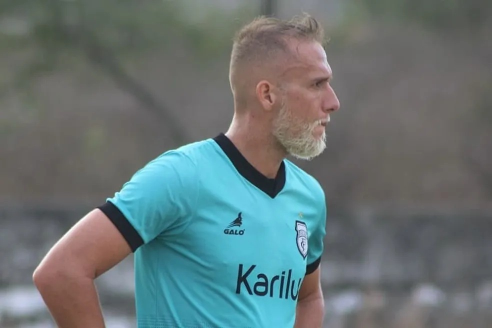 Sousa reforça o setor defensivo com o zagueiro Uesles, ex-Campinense e Treze