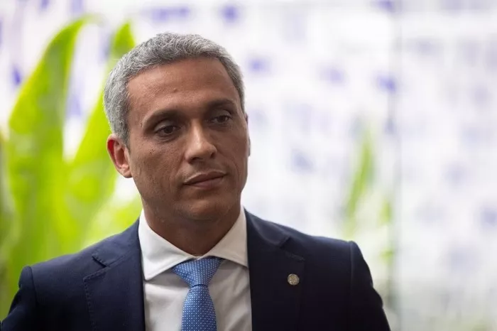 Deputado Gustavo Gayer, do PL de Goiás, é alvo da PF por desvio de cota