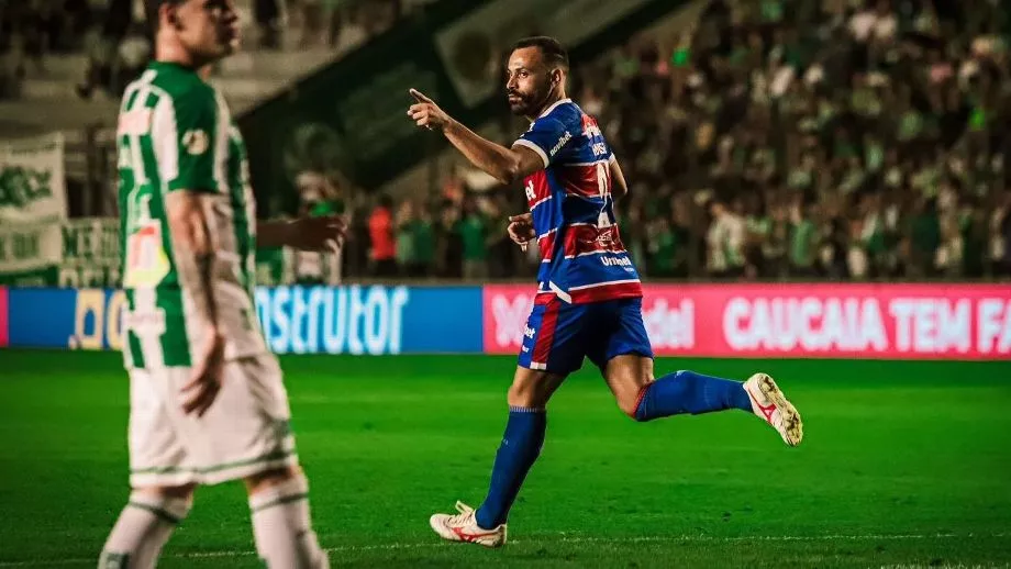 Fortaleza atropela, segue sonhando com título e complica Juventude na luta contra rebaixamento
