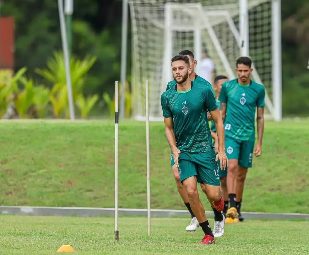 Treze acerta com zagueiro Gomes, ex-Manaus, o quarto nome para o setor em 2025