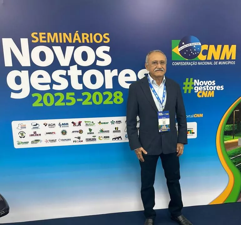 Prefeito eleito de Mãe d’Água participa de Evento em Brasília