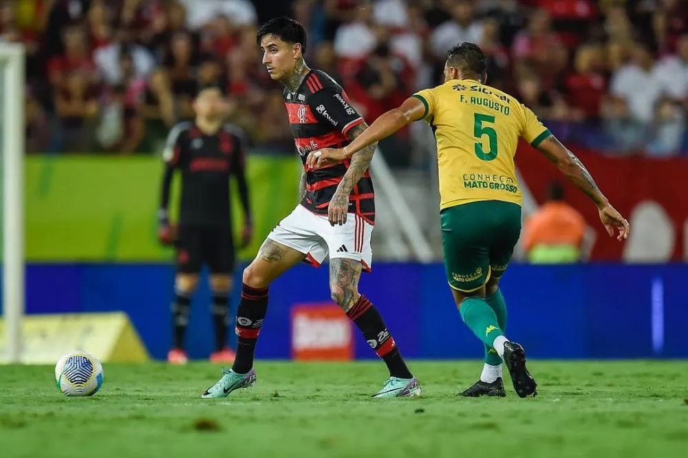 'Crias' da base decidem, e Flamengo vence Cuiabá de virada pelo Brasileirão