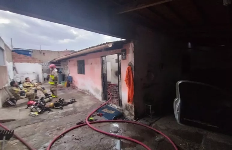 Homem morre carbonizado em incêndio na cidade de Sousa; polícia investiga o caso