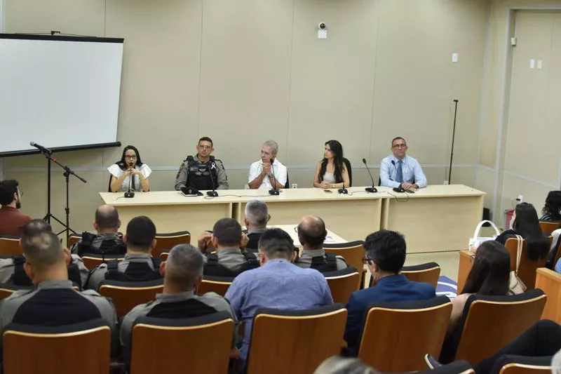 Prefeitura de Patos e MPPB se unem no lançamento da Campanha Laço Branco pelo fim da violência contra a mulher