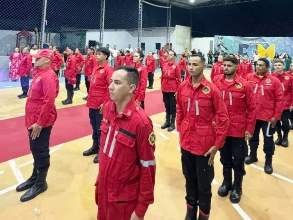 40 Bombeiros Civis são formados pela Lobo Fire Academia de Bombeiro Civil de Patos