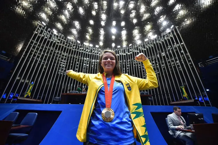 Paraibana Silvana Fernandes é homenageada no Senado por representar o Brasil nas Paralimpíadas de Paris