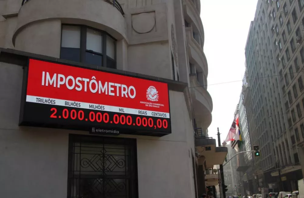 CNN: O caminho que vai levar o Brasil a ter o maior imposto do mundo