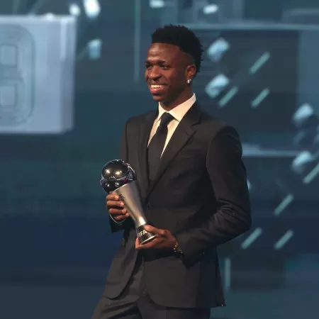 Vinicius Jr. confirma favoritismo e é eleito melhor jogador do mundo pela Fifa