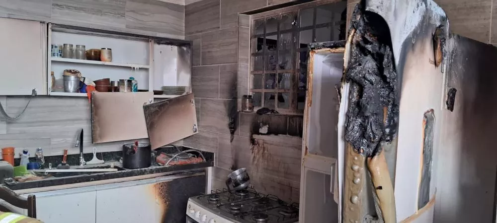 Policiais do BPCHOQUE realizam resgate heroico durante incêndio residencial em Patos-PB