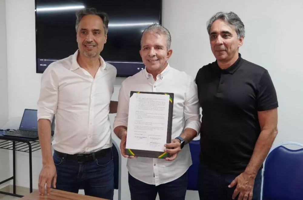 Prefeitura de Patos e AeC firmam protocolo de intenções para impulsionar empregos e tecnologia no município