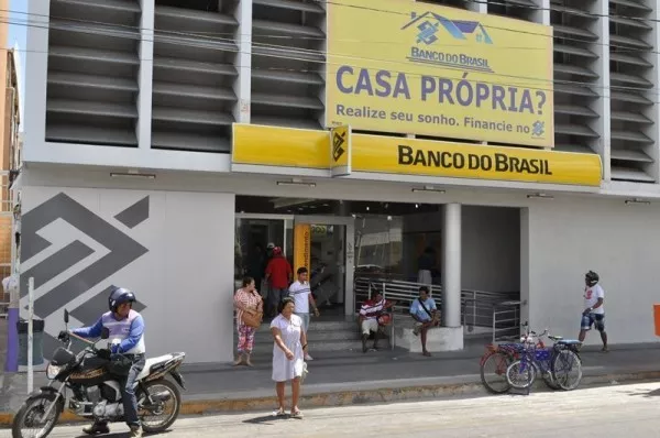 Agências bancárias de Patos terão atendimento ao público em horário reduzido na véspera de Natal