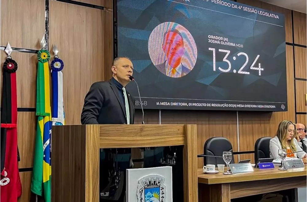 Vereador Josmá Oliveira apresenta requerimento de registro de chapa para disputar a presidência da Câmara Municipal de Patos