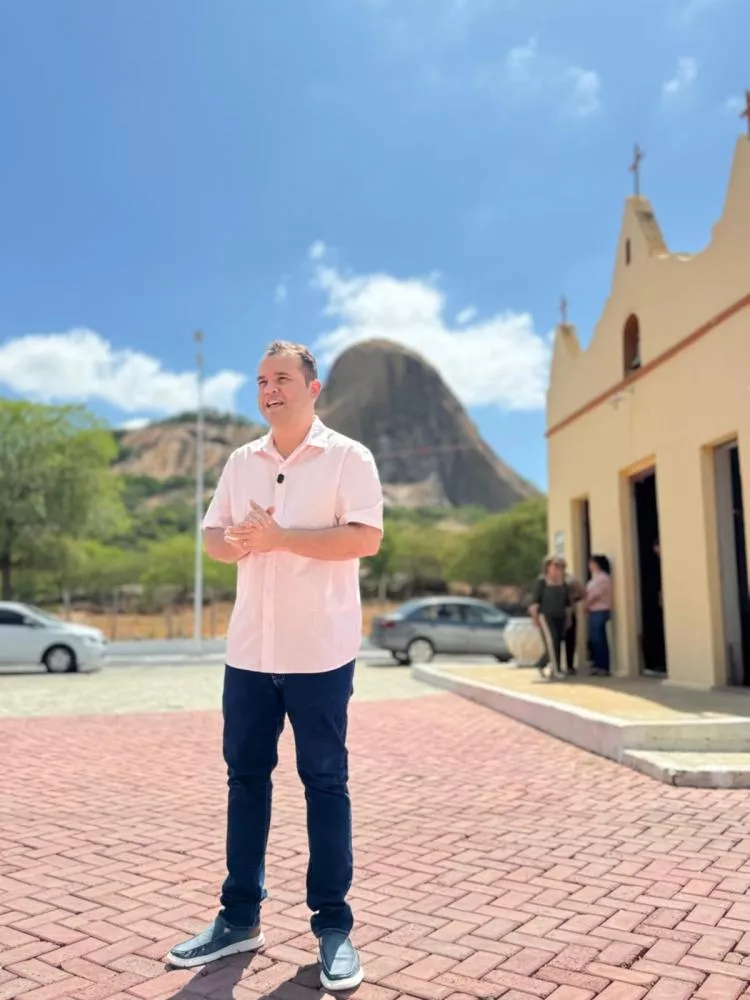 Prefeito de São Mamede, Dr. Jefferson, encerra seu mandato com 94% de aprovação