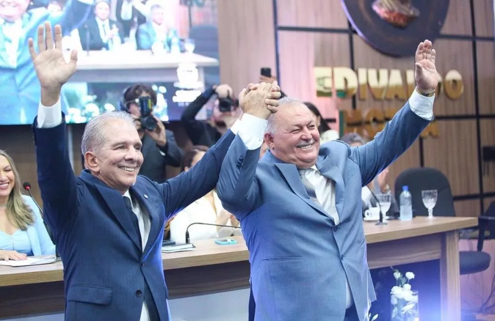 Prefeito Nabor Wanderley e vice Jacob Souto tomam posse para novo mandato em Patos-PB