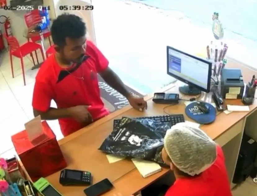 Homem assalta panificadora na manhã desta quinta-feira (02), em Patos