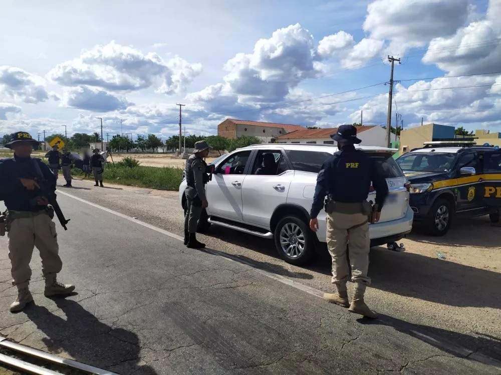 PRF registrou 97 infrações e 4 acidentes no Sertão da Paraíba durante a Operação Ano Novo