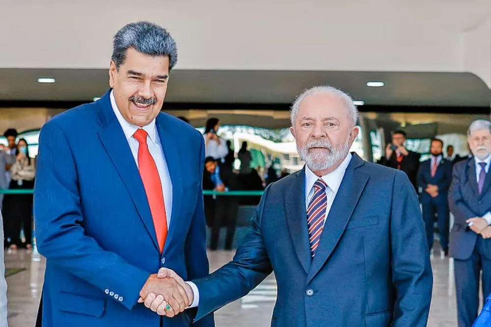 Afastado de Maduro, Lula decide não ir à posse presidencial da Venezuela