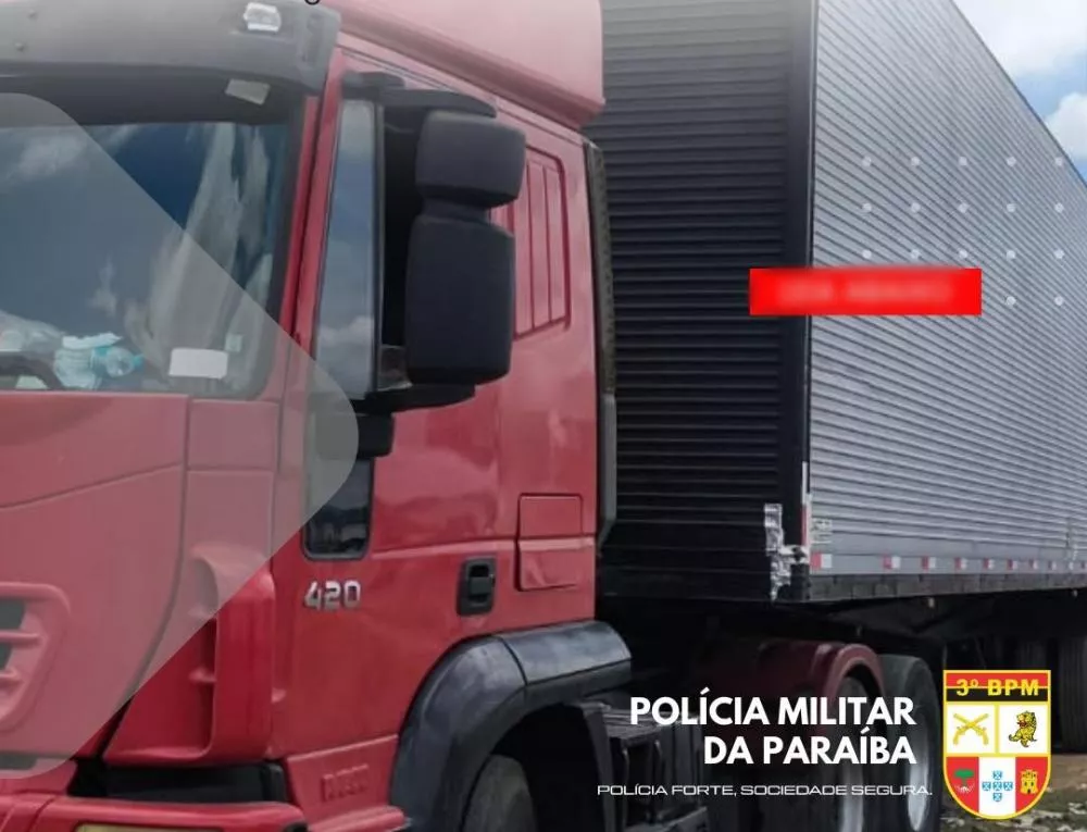 Carreta relacionada a furto de carga é localizada em Patos nesta sexta (03)
