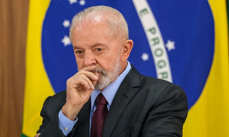 Contrariando falas de campanha, Lula eleva gastos no cartão corporativo e mantém sigilos de 100 anos