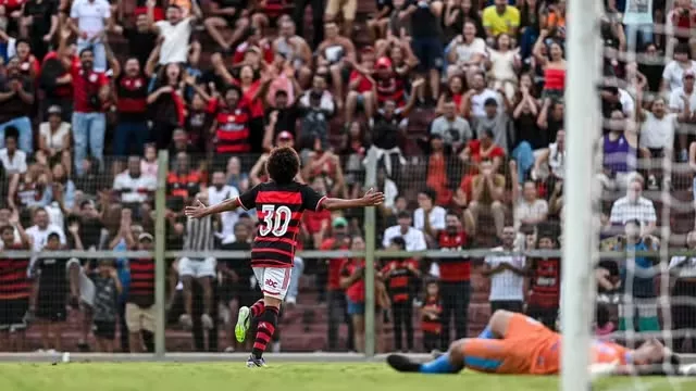 Flamengo faz 5 a 0 e atropela Cruzeiro de Itaporanga em estreia na Copinha 2025