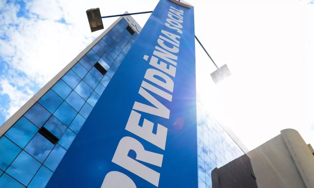 INSS vai revisar 800 mil aposentadorias por invalidez em 2025