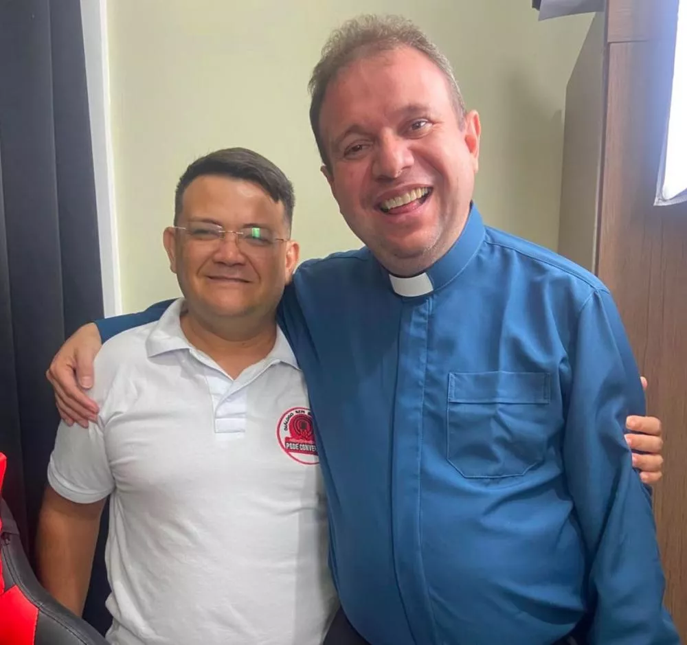 Padre Fabrício Timóteo retorna ao Pode Conversar e compartilha palavras de Fé e Esperança; Veja