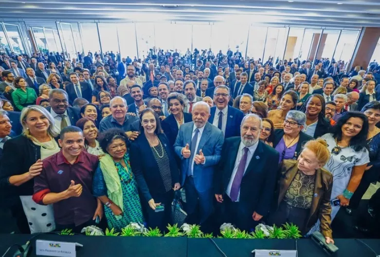 Em reportagem, site Metrópoles aponta que Governo Lula gastou R$ 2,2 milhões em viagens de membros do Conselhão