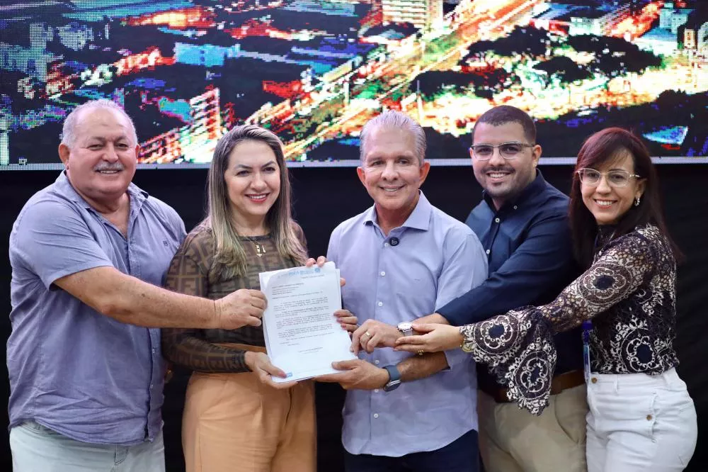 Prefeito de Patos lança pacote de leis que irão impulsionar a inovação e o desenvolvimento econômico local