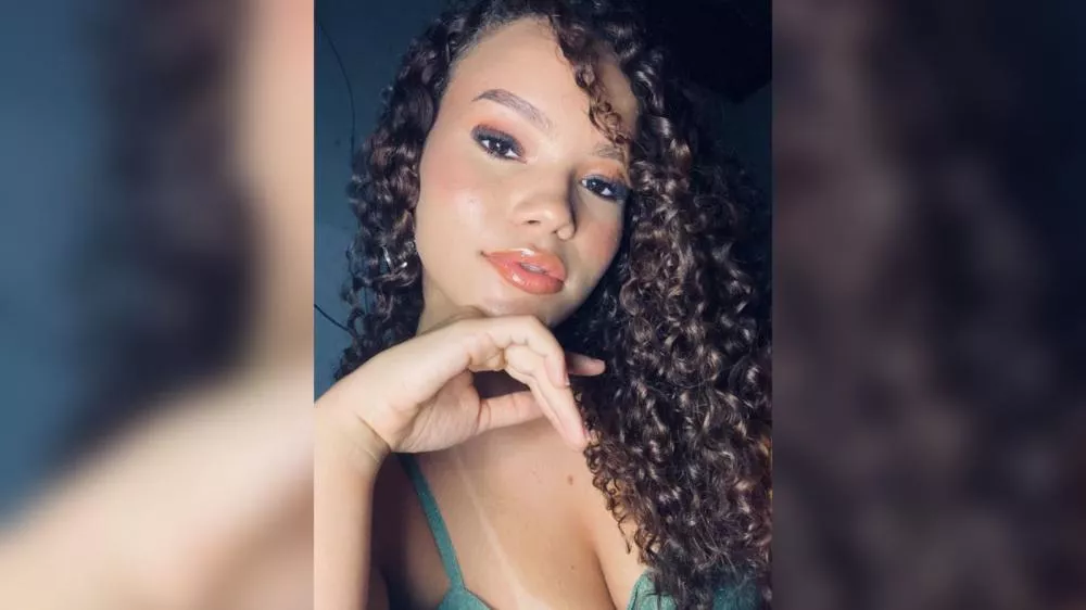 Patosense ex-aluna da ECI Auzanir Lacerda se destaca no Enem 2024 com 940 pontos na redação