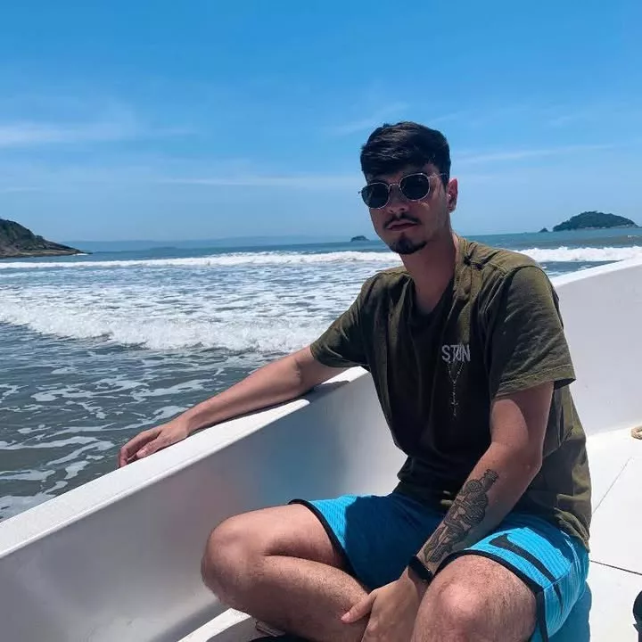 Jovem de Patos conquista 960 pontos na redação do Enem 2024 e inspira com sua trajetória autodidata