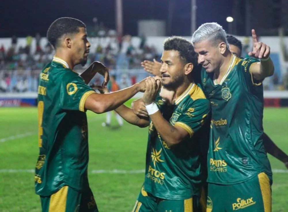 Nacional de Patos leva susto, mas Rogério e Robinho marcam e garantem vitória sobre o Pombal no JC