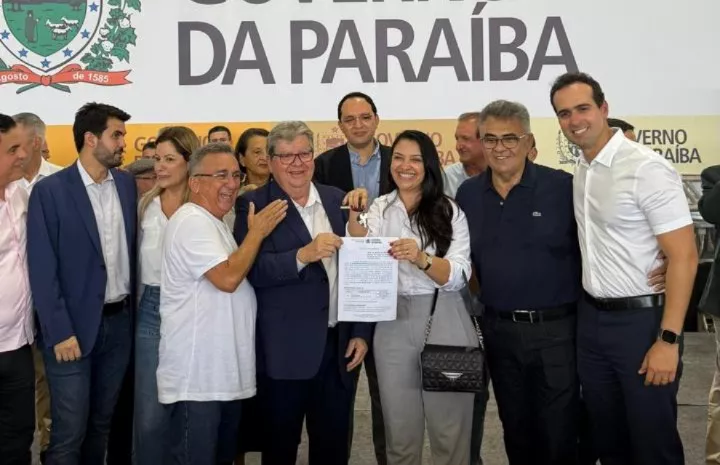 A educação é o caminho: Malta é contemplada com a chegada de moderno ônibus escolar