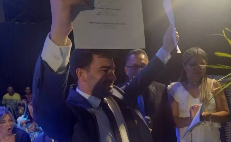 Prefeito de Conceição nomeia pai, mãe e esposa para cargos no Município e gera polêmica