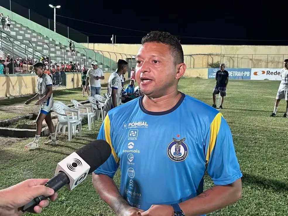 Édson Manú pede demissão do Pombal após derrota para o Serra Branca