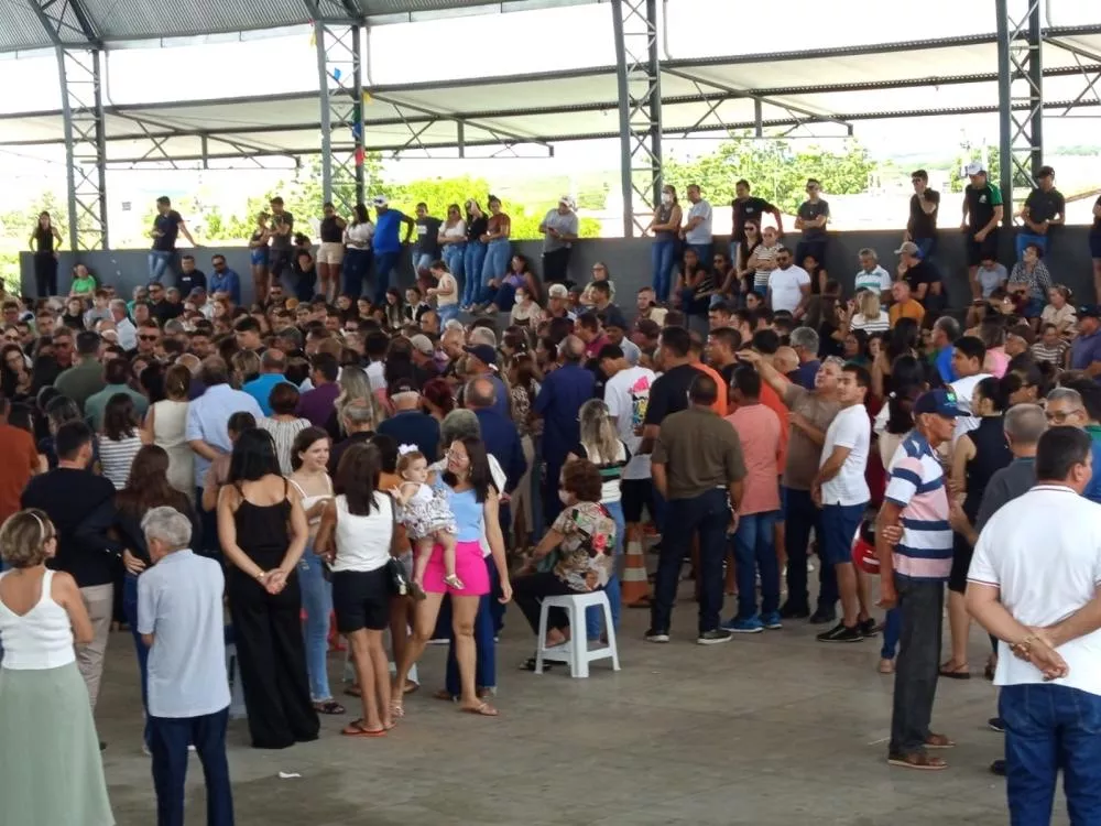 Corpo do ex-prefeito Netto Gomes é velado em Patos e São José de Espinharas e será sepultado neste sábado (25) na Capital do Sertão