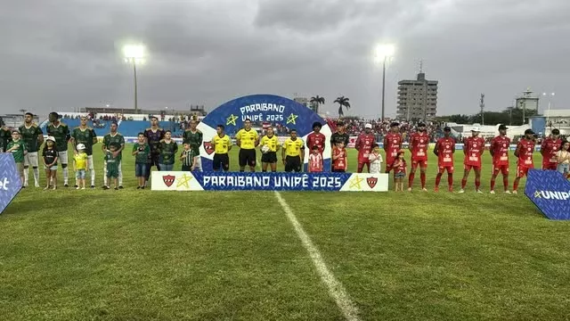 Tudo igual: Debaixo de chuva e com JC lotado, Esporte e Nacional empatam em 2 a 2 na volta do clássico à elite