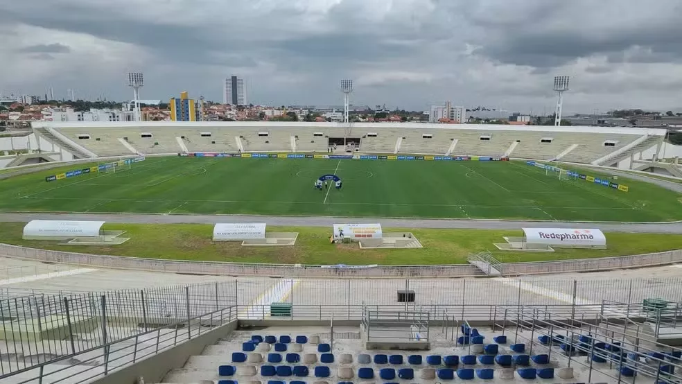Estádio Amigão, em Campina Grande — Foto: Mário Aguiar / ge