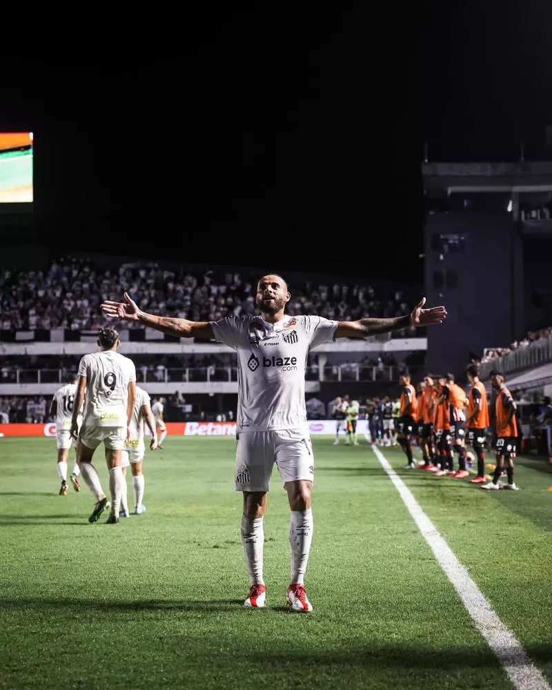 Ainda sem Neymar, Santos conta com brilho de Guilherme para vencer São Paulo de virada e afastar crise