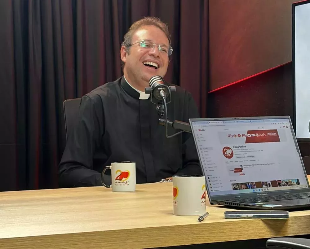 Padre Fabrício presidirá missa de abertura do Ano Legislativo no Congresso nesta segunda (03) e confirma que convite partiu de Hugo Motta 