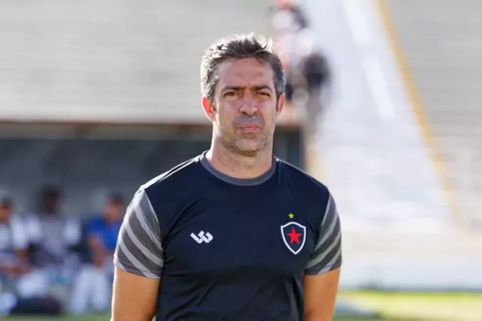 Burse culpa lances isolados na derrota do Botafogo-PB para o Treze e elogia time no 2º tempo