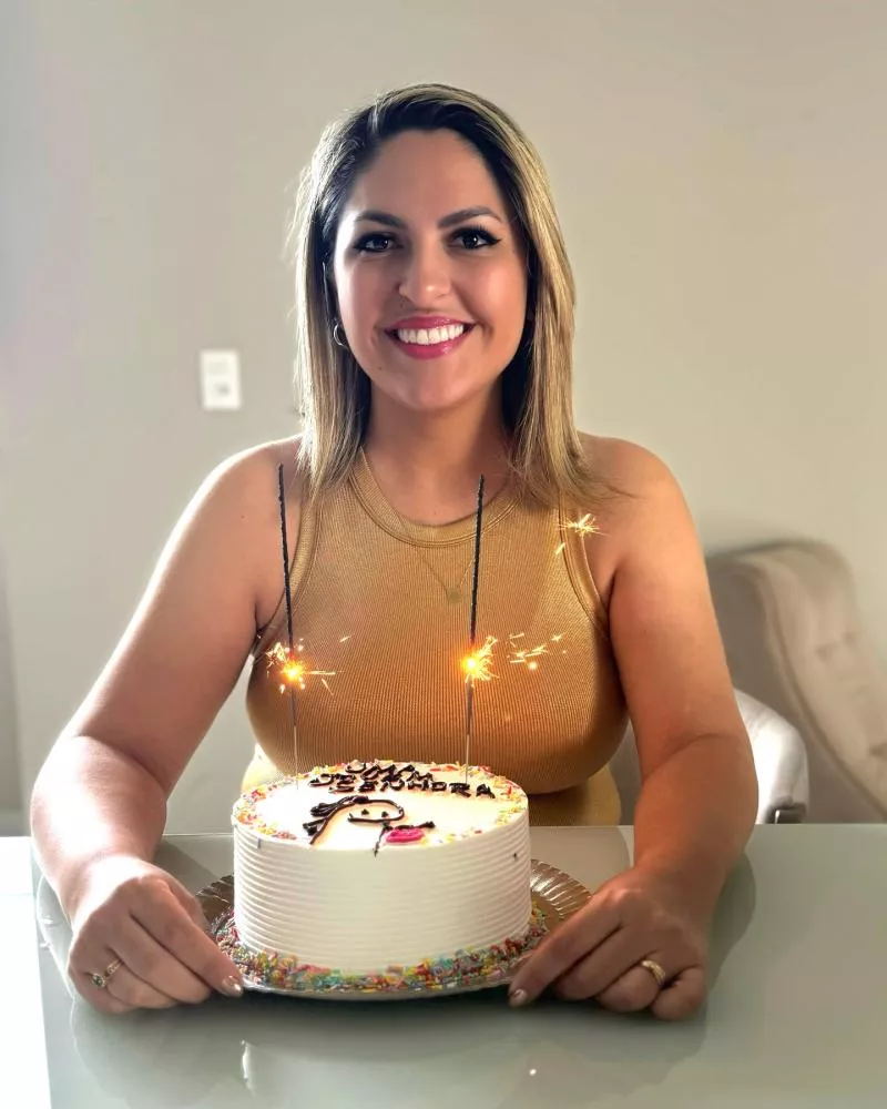 Dra. Nayarah Potyara celebra aniversário e recebe homenagens em Patos