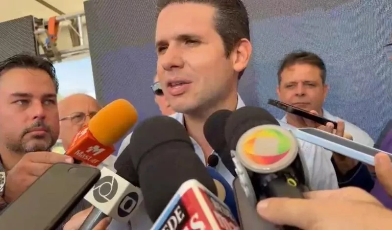 Hugo prega trabalho, eleição só em 2026 e diz que chapa ‘não é receita de bolo’