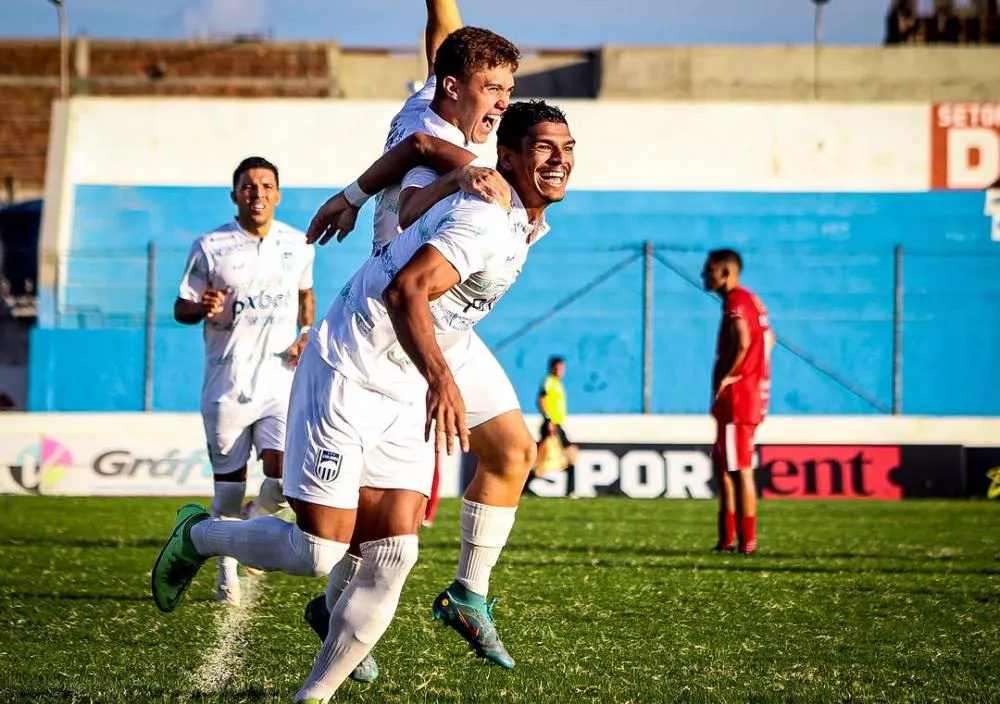 Com gol relâmpago, Serra Branca vence o Esporte de Patos no JC e assume vice-liderança