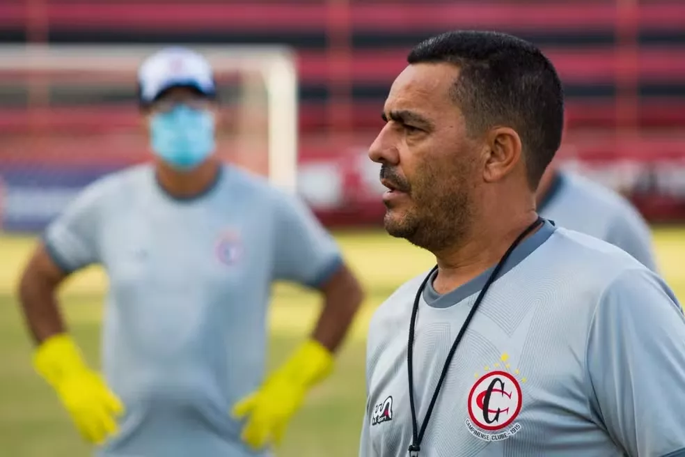 Evandro Guimarães é anunciado como novo técnico do Campinense