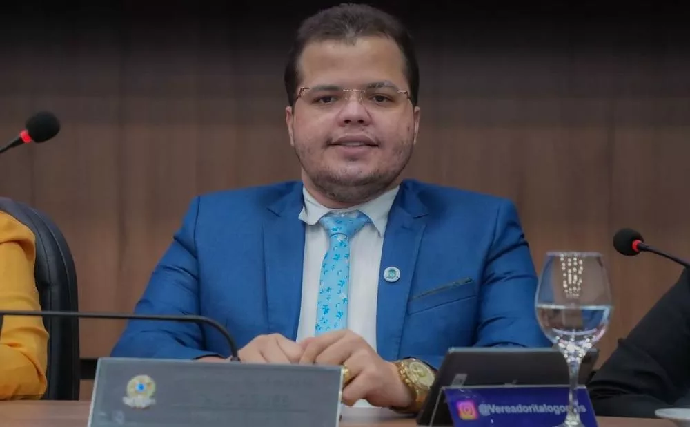 Vereador Ítalo Gomes cobra mudança no trânsito da Rua Antônio Félix, no São Sebastião, para mão única a fim de evitar acidentes