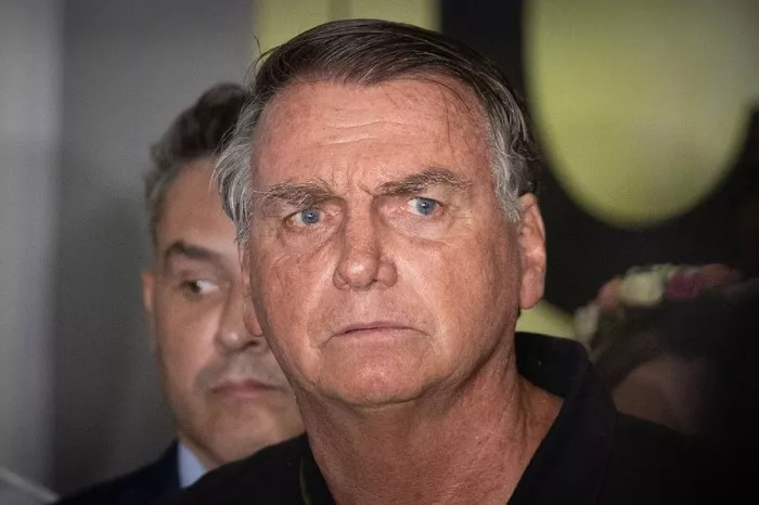 Bolsonaro e outros 33 são denunciados pela PGR ao STF por tentativa de golpe