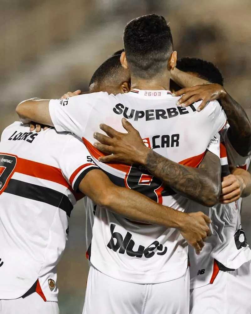 São Paulo vence São Bernardo e garante mando na decisão do Paulistão