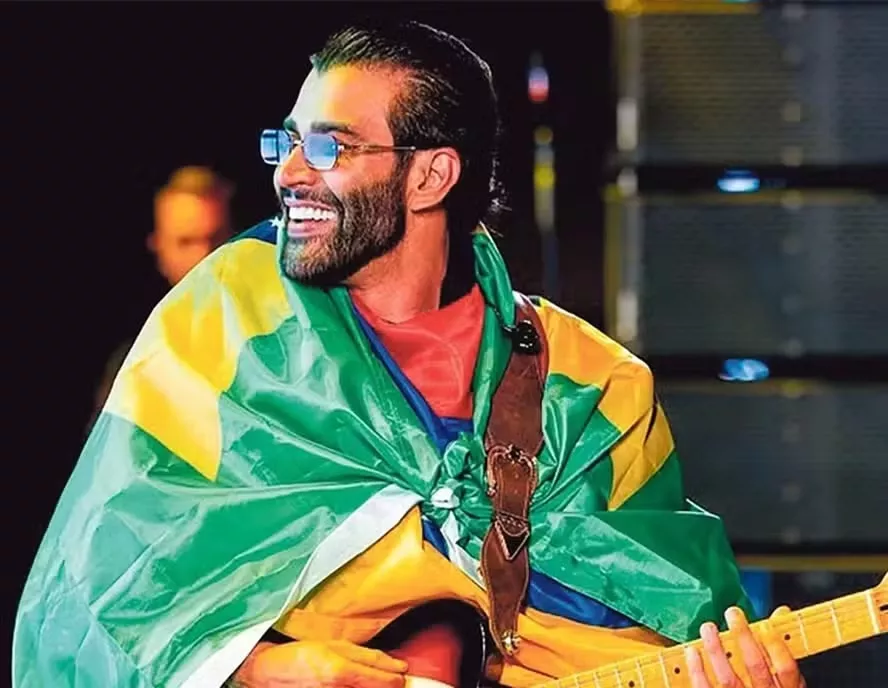 Gusttavo Lima ironiza boatos sobre desistir de concorrer à Presidência e diz que nome segue à disposição