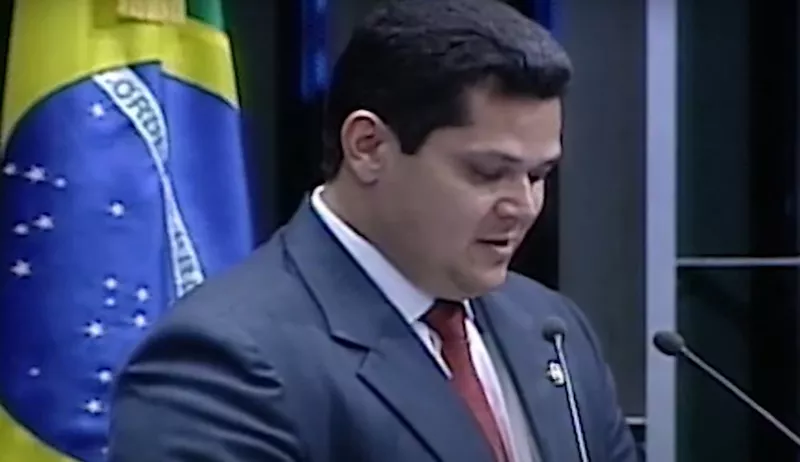 Alcolumbre reajusta cota parlamentar dos senadores em até 65% na véspera do carnaval